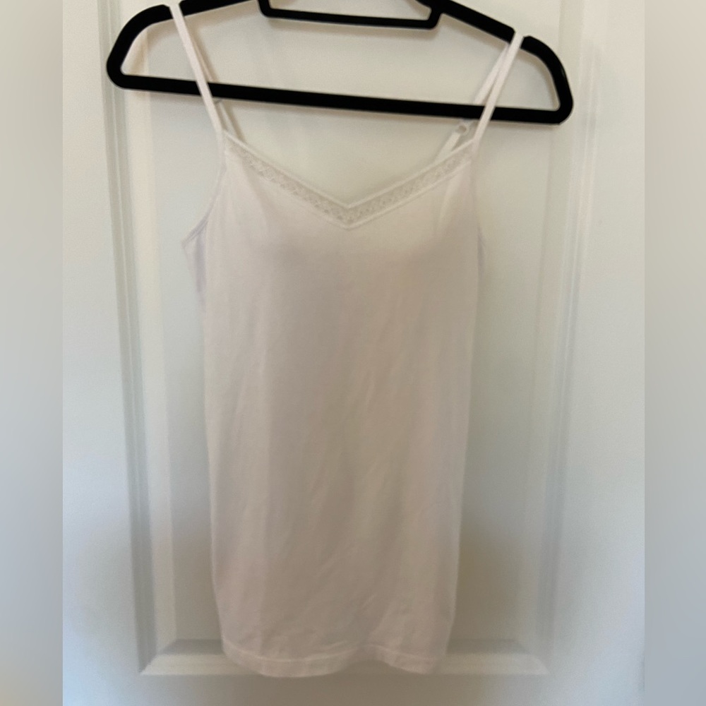 Built-in bra comfort camisole, white